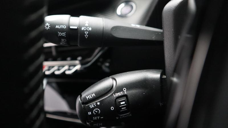 Used Peugeot 2008 2020 for sale - 77450330: Photo 14