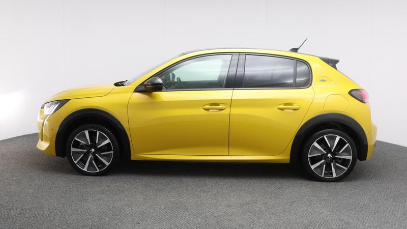 Used Peugeot 208 2022 for sale - 77117459: Photo 6