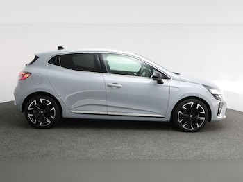 Used Renault Clio 2024 for sale - 78644185: Photo