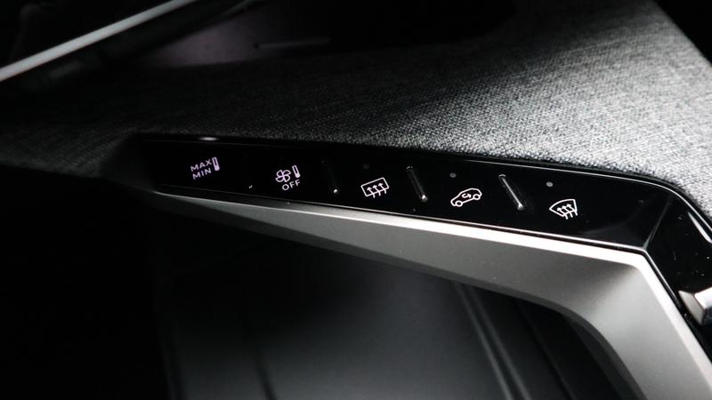 Used Peugeot 3008 2025 for sale - 77117233: Photo 32