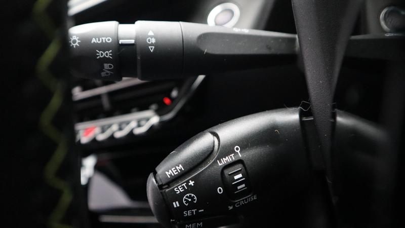 Used Peugeot 2008 2023 for sale - 77116868: Photo 14