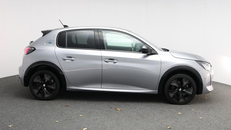 Used Peugeot 208 2022 for sale - 77529143: Photo 2