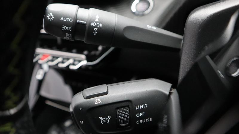 Used Peugeot 2008 2020 for sale - 77274917: Photo 14