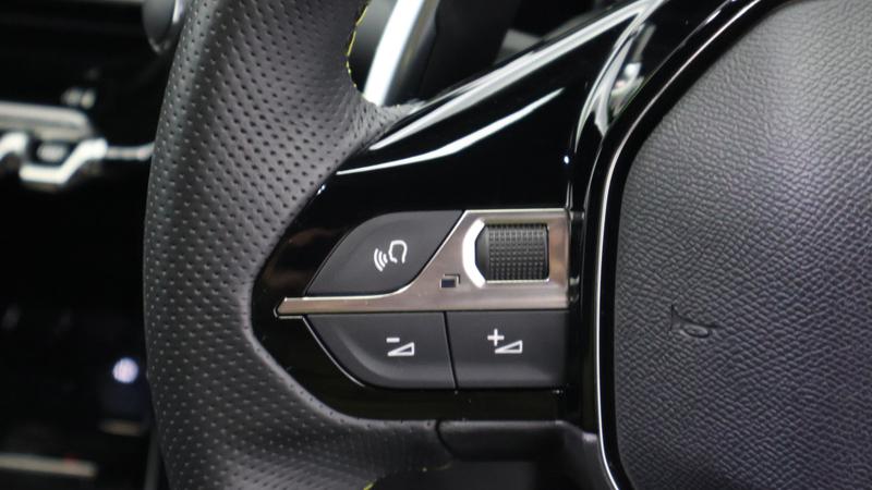 Used Peugeot 2008 2023 for sale - 77918570: Photo 14