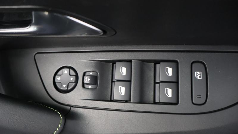 Used Peugeot 2008 2023 for sale - 77918570: Photo 33