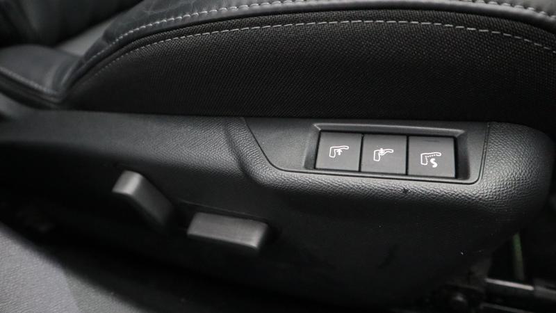 Used Peugeot 2008 2021 for sale - 77592836: Photo 30