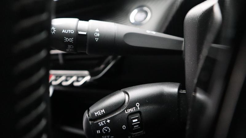 Used Peugeot E-208 2020 for sale - 77435187: Photo 14