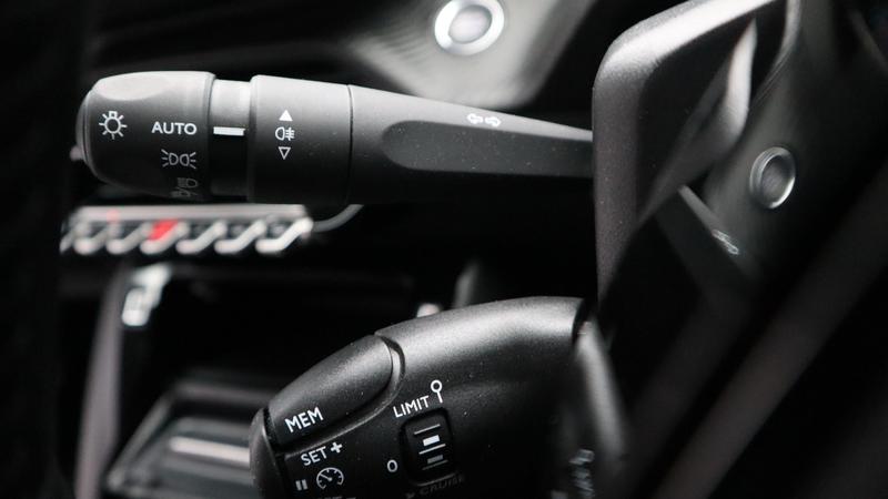 Used Peugeot E-208 2024 for sale - 78087837: Photo 14