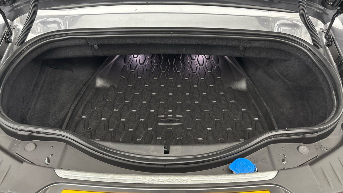 Used Jaguar F-Type 2022 for sale - 78213273: Photo 11