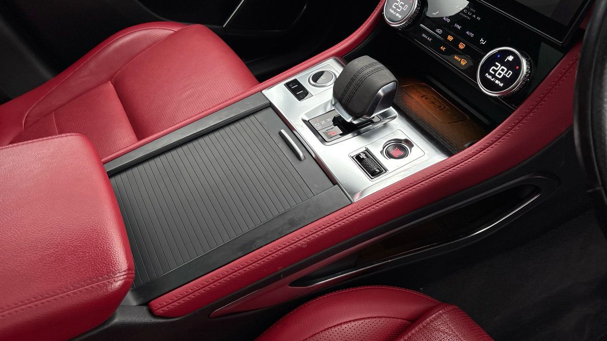 Used Jaguar F-Pace 2022 for sale - 76784700: Photo 18