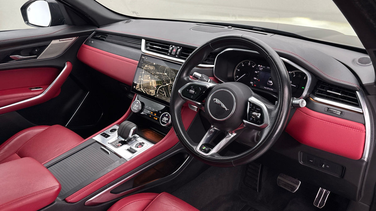 Used Jaguar F-Pace 2022 for sale - 76784700: Photo 5