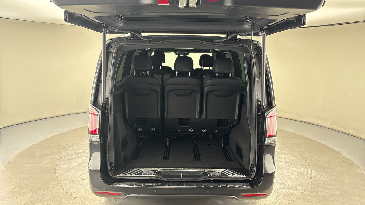 Used Mercedes-Benz V-Class 2024 for sale - 78213274: Photo 11