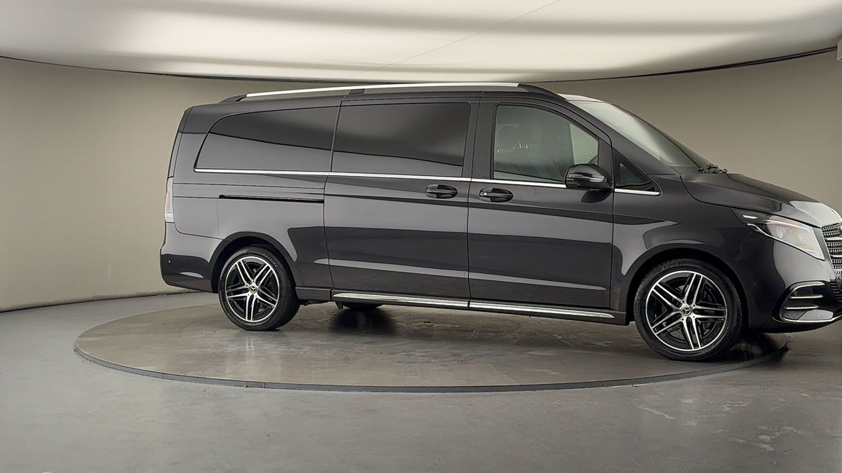 Used Mercedes-Benz V-Class 2024 for sale - 78213274: Photo 35