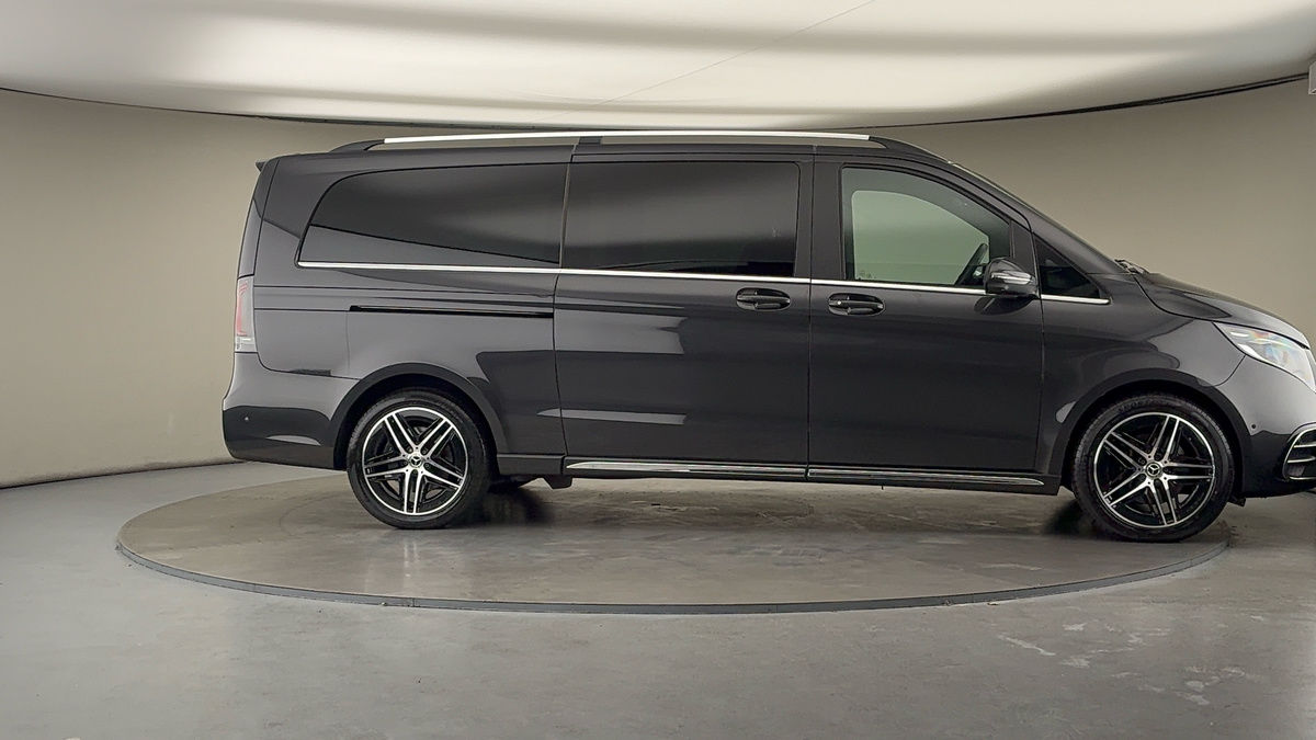 Used Mercedes-Benz V-Class 2024 for sale - 78213274: Photo 36