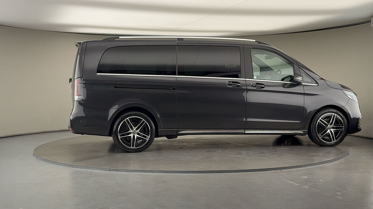 Used Mercedes-Benz V-Class 2024 for sale - 78213274: Photo 37