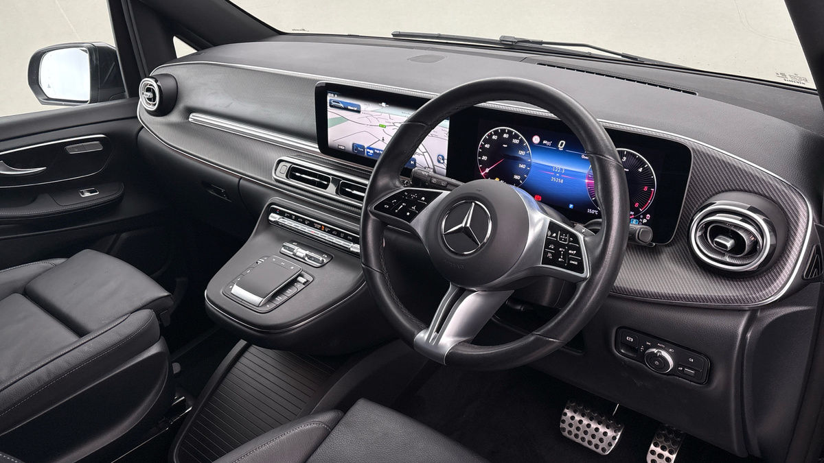 Used Mercedes-Benz V-Class 2024 for sale - 78213274: Photo 5