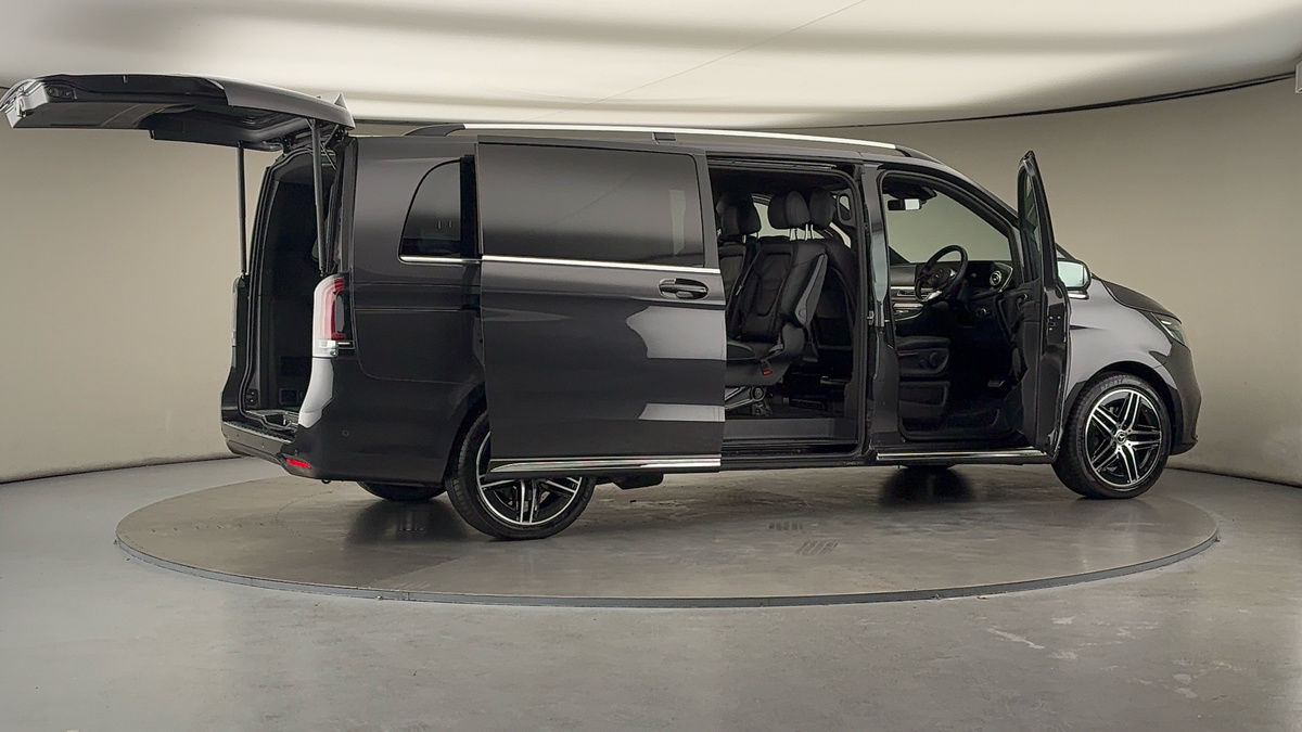 Used Mercedes-Benz V-Class 2024 for sale - 78213274: Photo 57