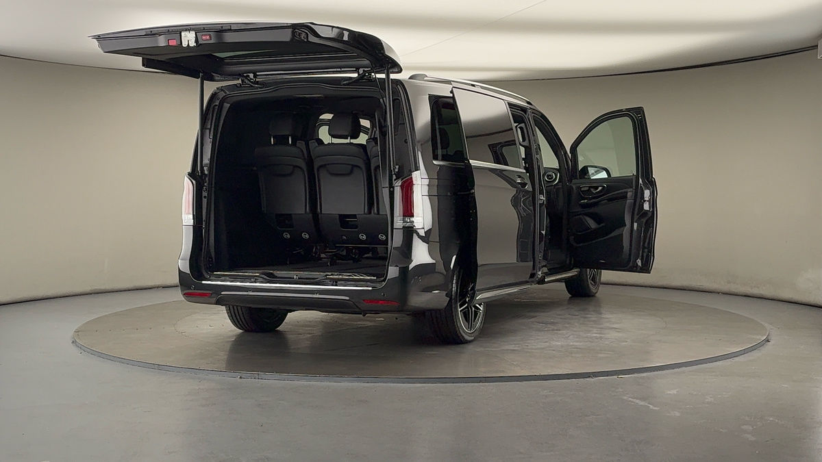 Used Mercedes-Benz V-Class 2024 for sale - 78213274: Photo 59