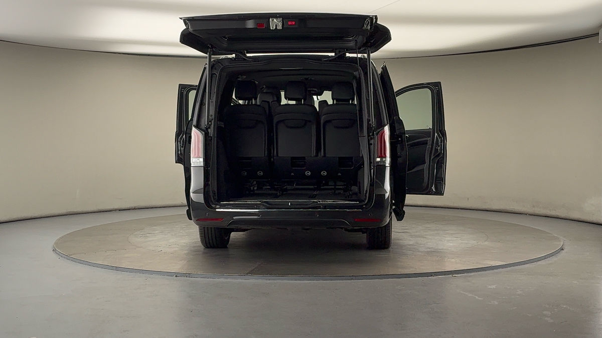 Used Mercedes-Benz V-Class 2024 for sale - 78213274: Photo 60