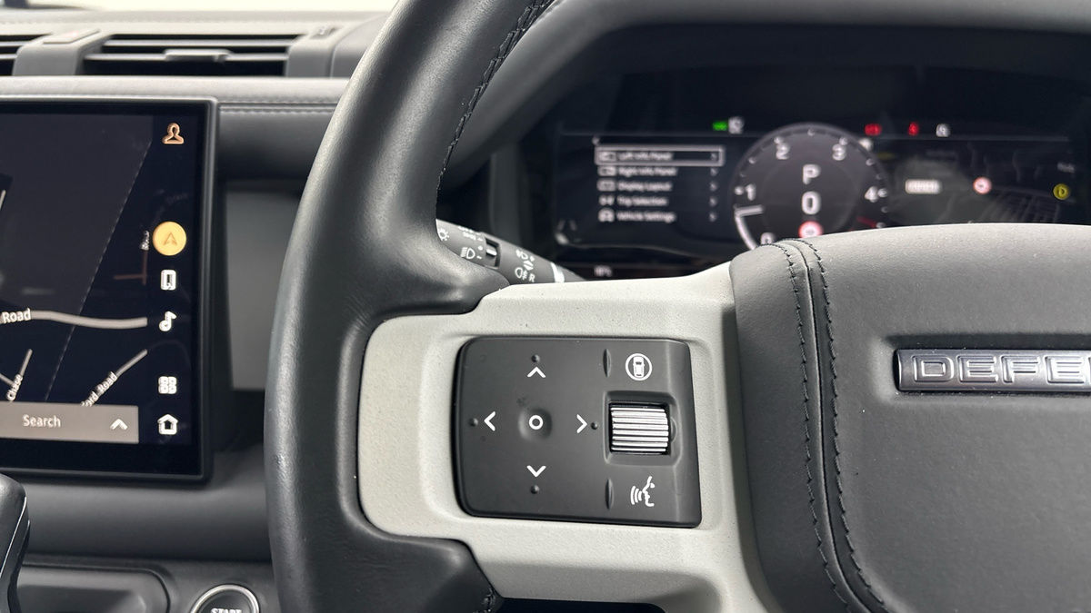 Used Land Rover Defender 2024 for sale - 77494458: Photo 13