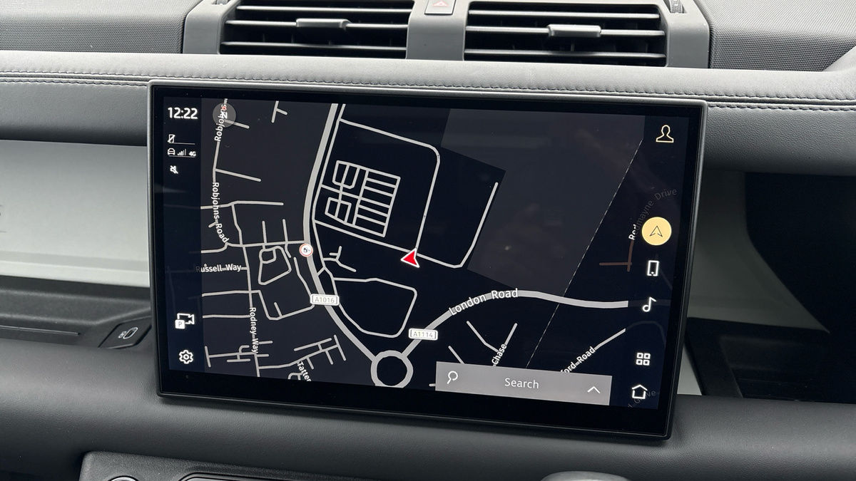 Used Land Rover Defender 2024 for sale - 77494458: Photo 17