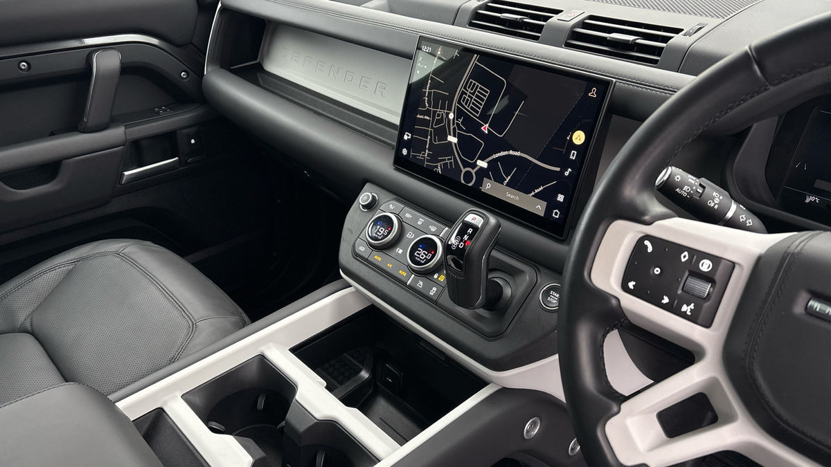 Used Land Rover Defender 2024 for sale - 77494458: Photo 18