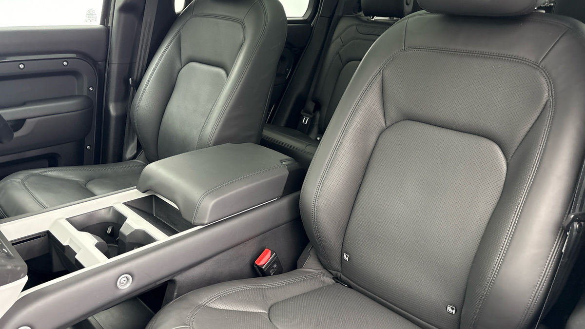 Used Land Rover Defender 2024 for sale - 77494458: Photo 7