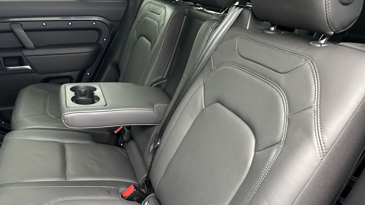 Used Land Rover Defender 2024 for sale - 77494458: Photo 9