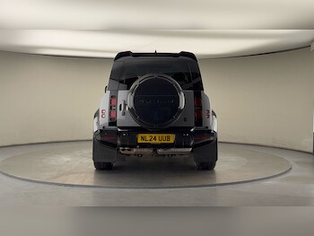 Used Land Rover Defender 2024 for sale - 78300130: Photo