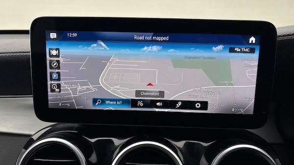 Used Mercedes-Benz GLC 2022 for sale - 76010597: Photo 17
