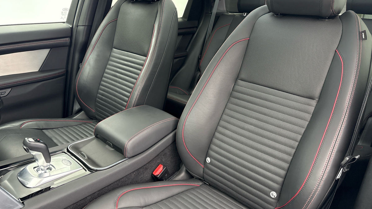 Used Land Rover Discovery Sport 2023 for sale - 78083826: Photo 7