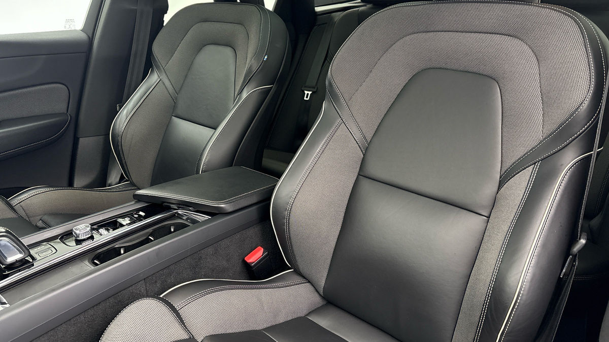 Used Volvo XC60 2021 for sale - 75833406: Photo 7