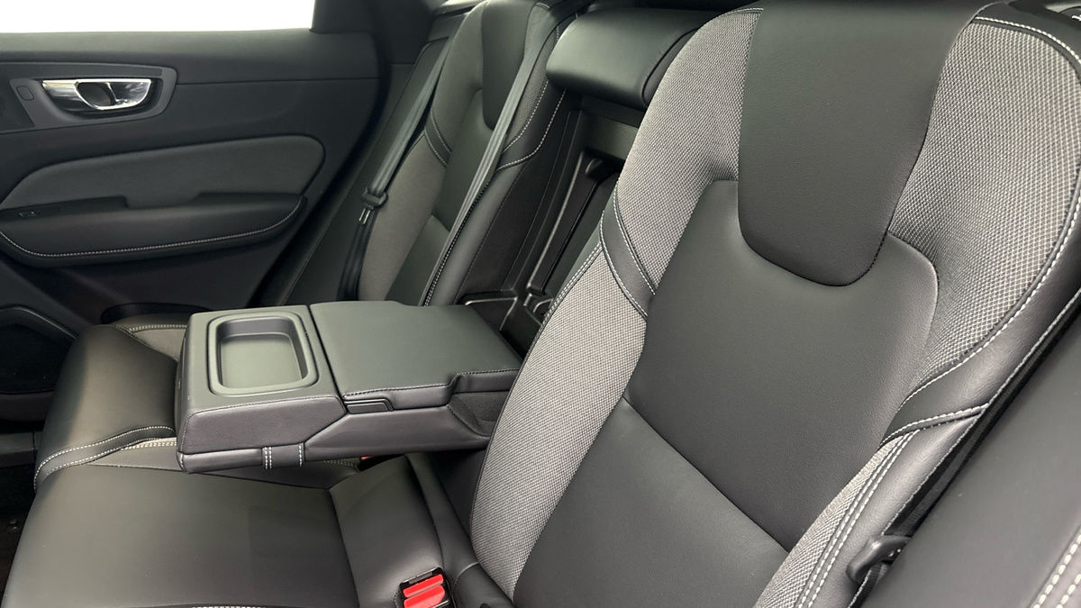 Used Volvo XC60 2021 for sale - 75833406: Photo 9