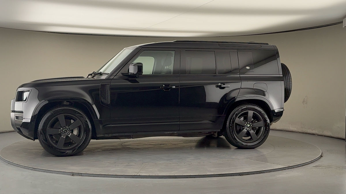 Used Land Rover Defender 110 2023 for sale - 77342456: Photo 28