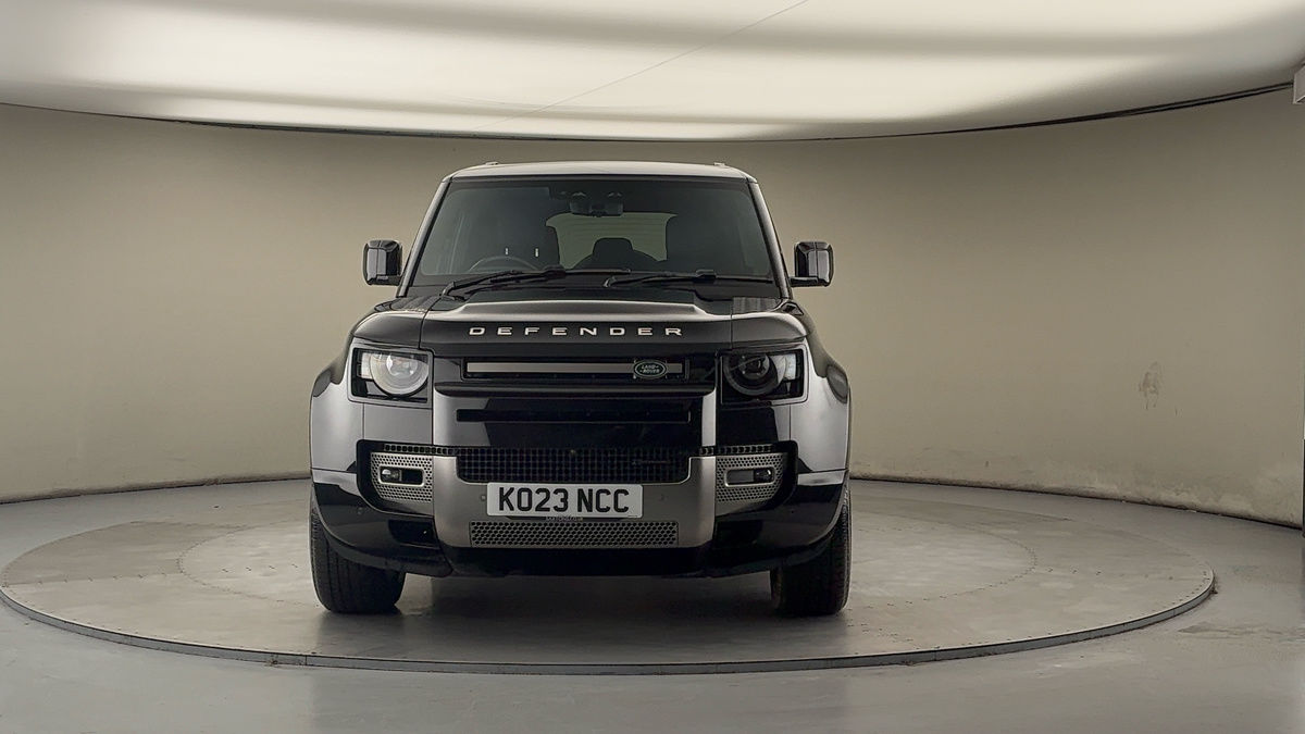 Used Land Rover Defender 110 2023 for sale - 77342456: Photo 3