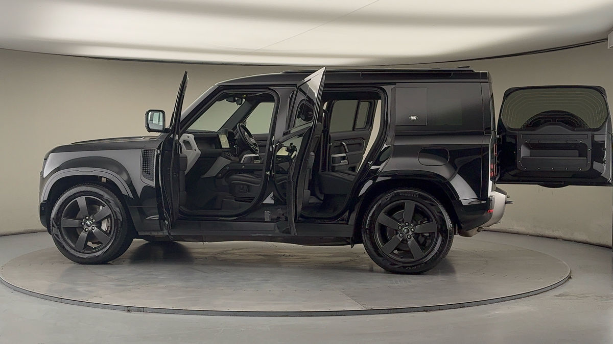 Used Land Rover Defender 110 2023 for sale - 77342456: Photo 46