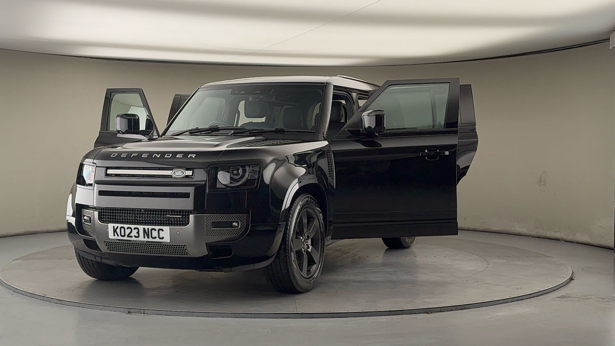 Used Land Rover Defender 110 2023 for sale - 77342456: Photo 50