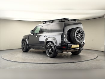 Used Land Rover Defender 110 2022 for sale - 77953666: Photo