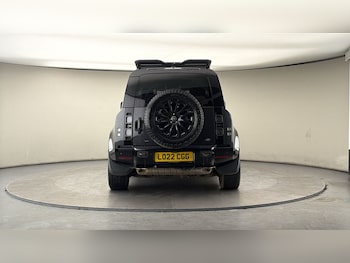 Used Land Rover Defender 110 2022 for sale - 77953666: Photo