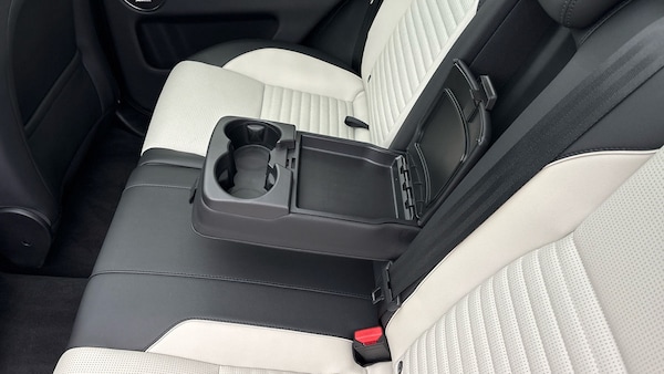 Used Land Rover Discovery Sport 2023 for sale - 76211100: Photo 9