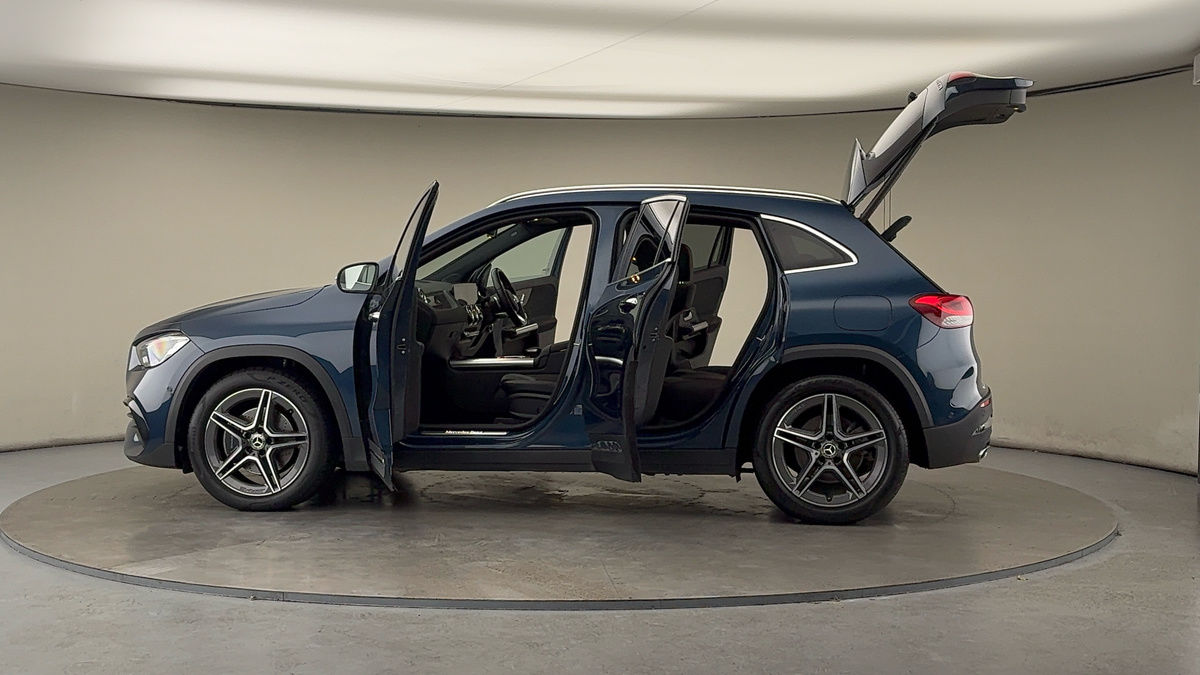 Used Mercedes-Benz GLA 2020 for sale - 76407260: Photo 46