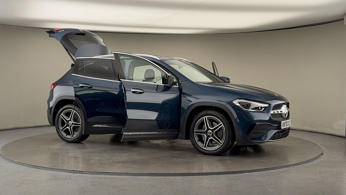 Used Mercedes-Benz GLA 2020 for sale - 76407260: Photo 54