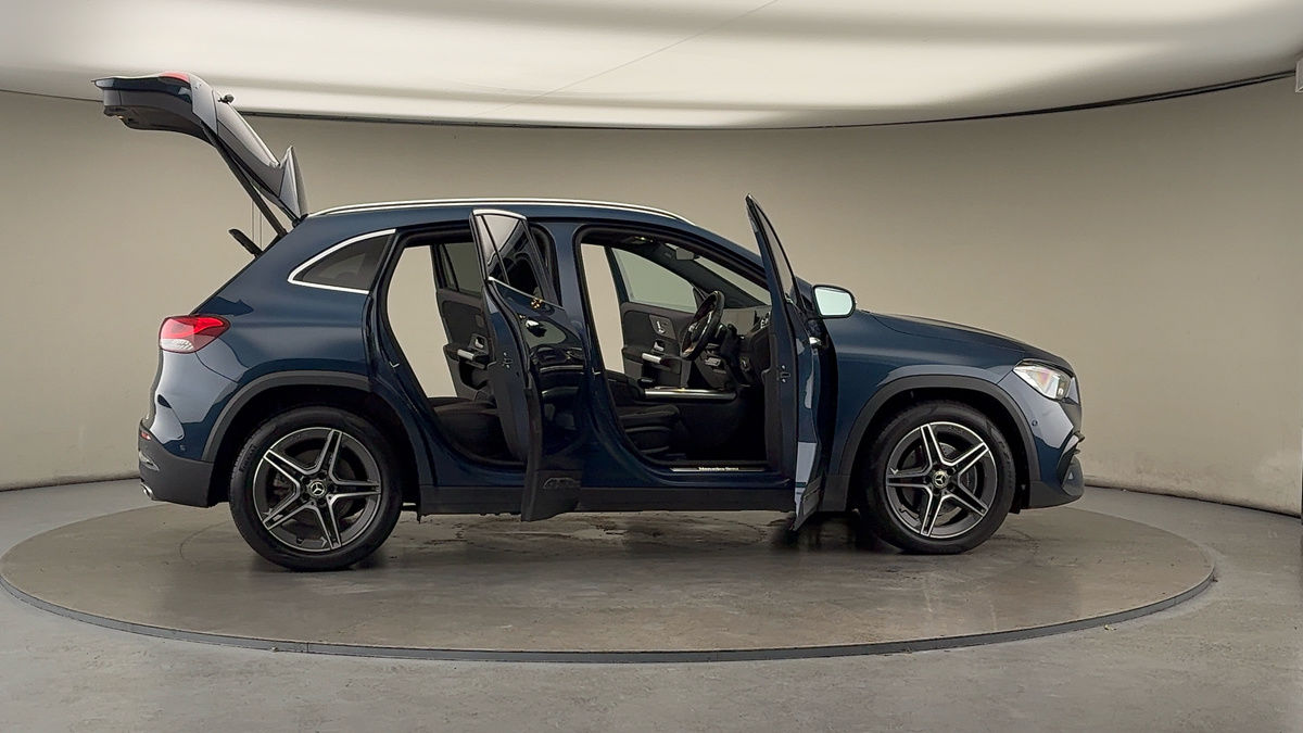 Used Mercedes-Benz GLA 2020 for sale - 76407260: Photo 56