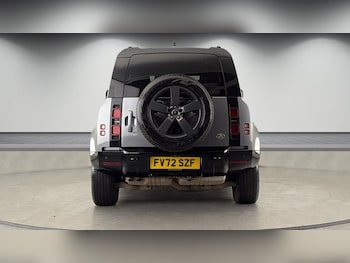 Used Land Rover Defender 110 2023 for sale - 78769695: Photo