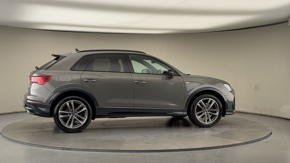 Used Audi Q3 2021 for sale - 77129241: Photo 37