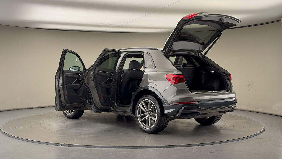 Used Audi Q3 2021 for sale - 77129241: Photo 43