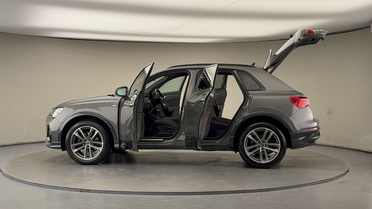 Used Audi Q3 2021 for sale - 77129241: Photo 46