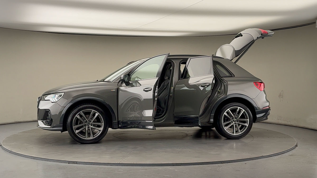 Used Audi Q3 2021 for sale - 77129241: Photo 47