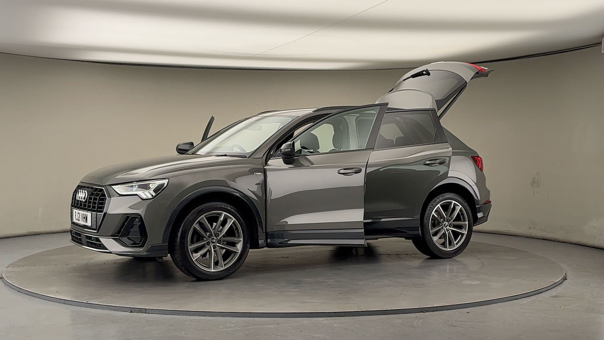 Used Audi Q3 2021 for sale - 77129241: Photo 48