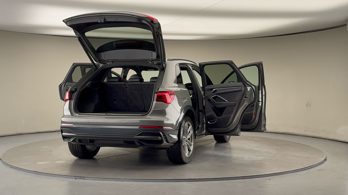 Used Audi Q3 2021 for sale - 77129241: Photo 59